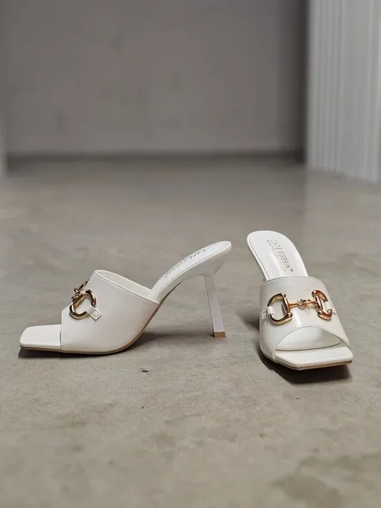 Square Toe White Heeled Mules With Gold Chain Detail - Elegant Slip-On Design Fo - Picture 12 of 14
